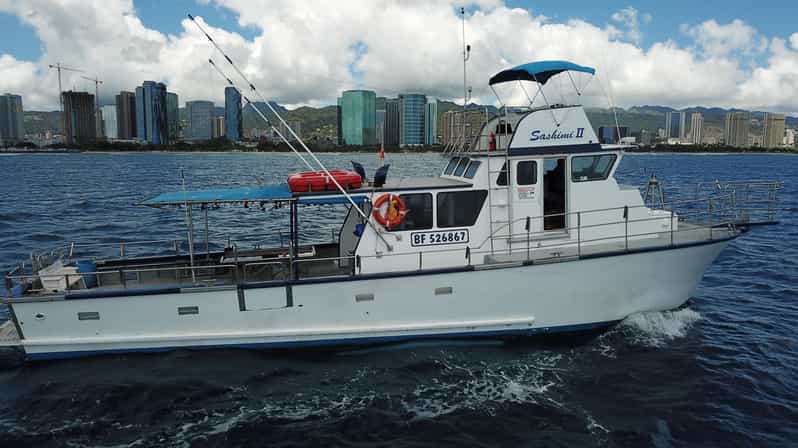 3-Hour Honolulu Bottom Fishing Adventure - Sashimi II and the Bottom Fishing Lesson You Actually Need