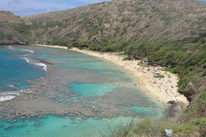 5-Hour Private Customized Luxury Convertible Tour of Oahu's South Shore - The 4-seater convertible makes South Oahu feel close-up