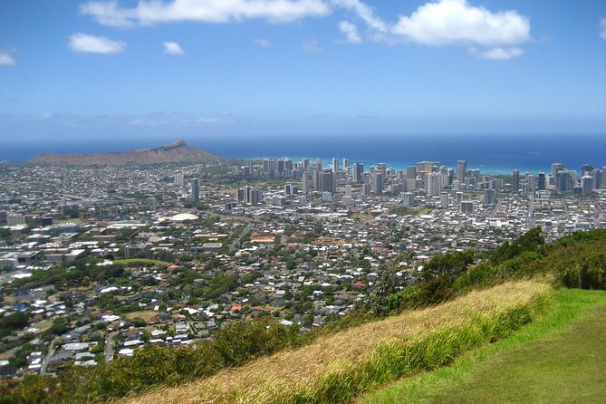 5-Hour Private Customized Luxury Convertible Tour of Oahu's South Shore - Stop 1: Waimanalo Beach, the quieter side of Oahu