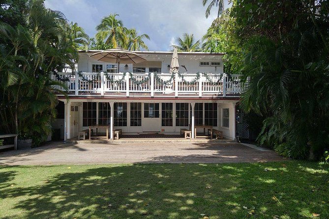 Afternoon at McGarret - Hawaii 5-0 TV Tour - McGarrett’s House Lunch: Where the Tour Becomes the Show
