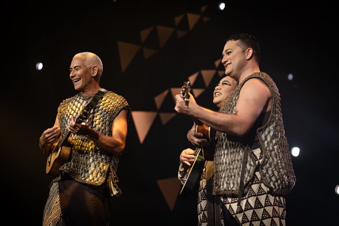 'Auana by Cirque du Soleil at the Waikiki Beachcomber Hotel - The show flow: songs, stories, laughs, and nonstop motion