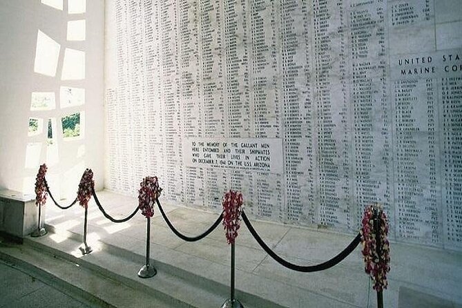 Battleships of WWII at Pearl Harbor from Waikiki - Downtown Honolulu narration: a short break that keeps the story moving