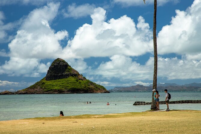 Best Of Oahu: Grand Circle Island Small Group Tour From Waikiki - Makapu’u Point and Nu’uanu Pali: two very different Oahu viewpoints