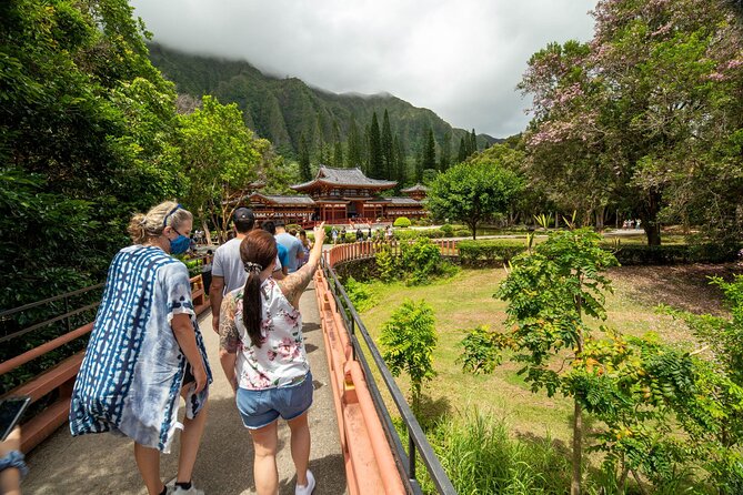 Best Of Oahu: Grand Circle Island Small Group Tour From Waikiki - Valley of the Temples Memorial Park: one of the most moving stops