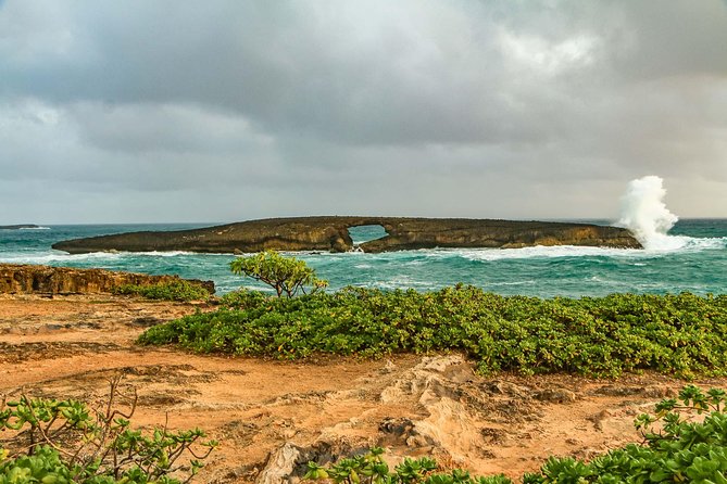 Best of Oahu: Pearl Harbor, Arizona Memorial and the Polynesian Cultural Center - Pearl Harbor visitor center: where the morning sets the tone