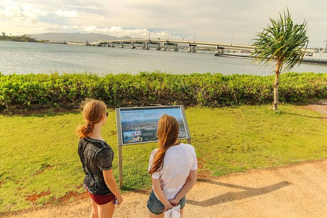 Best of Oahu: Pearl Harbor, Arizona Memorial and the Polynesian Cultural Center - Getting to the action: early pickup, small groups, and a long day