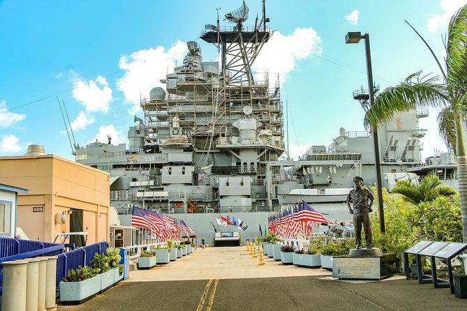 Best Of Pearl Harbor: The Complete Experience Tour - Punchbowl Crater and a quick Downtown look at Honolulu