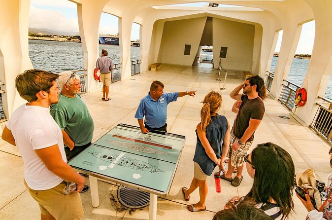 Best Of Pearl Harbor: USS Arizona Memorial & Historic Honolulu - Punchbowl Crater Cemetery Stop: A Quiet Reset After the Noise