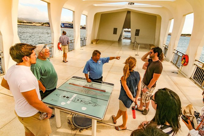 Best Of Pearl Harbor: USS Arizona Memorial & Historic Honolulu - Iolani Palace and Historic Downtown Honolulu Stops