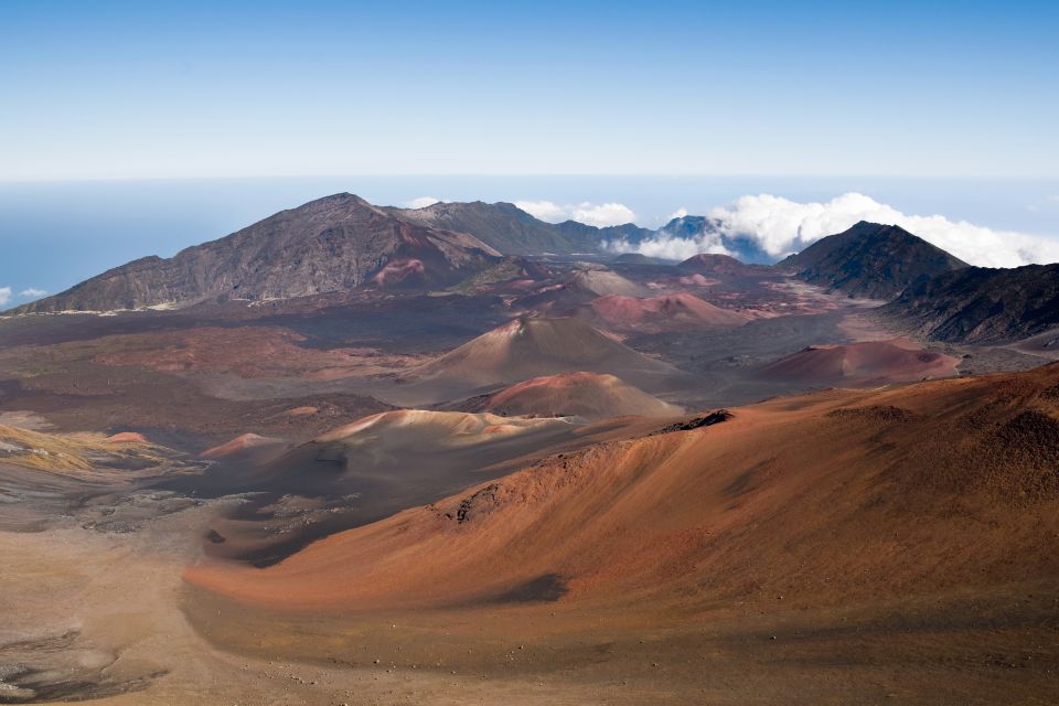 Central Maui: Two-Island Scenic Helicopter Flight to Molokai - Pilots and onboard commentary: the difference between seeing and understanding