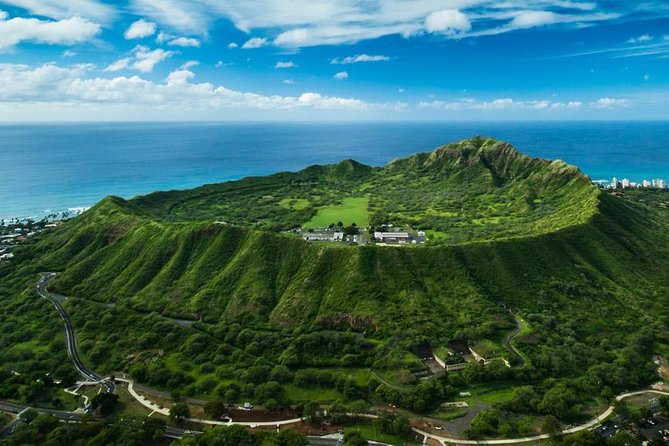 City By The Sea - 20 Min Helicopter Tour - Doors Off or On - Diamond Head and Punchbowl: crater views that click instantly