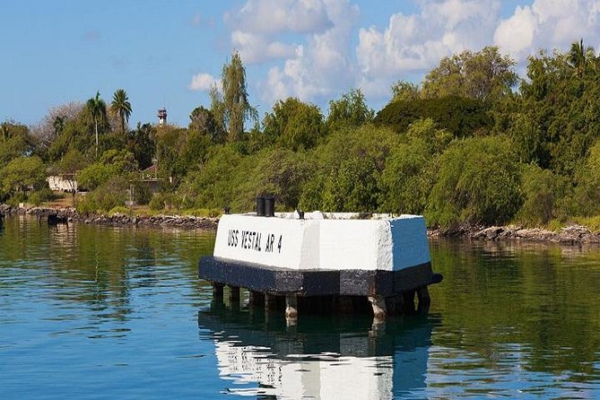 Complete Pearl Harbor Experience Tour Departing from Waikiki Area - Stop 1: Pearl Harbor Historic Sites Visitor Center and the intro film
