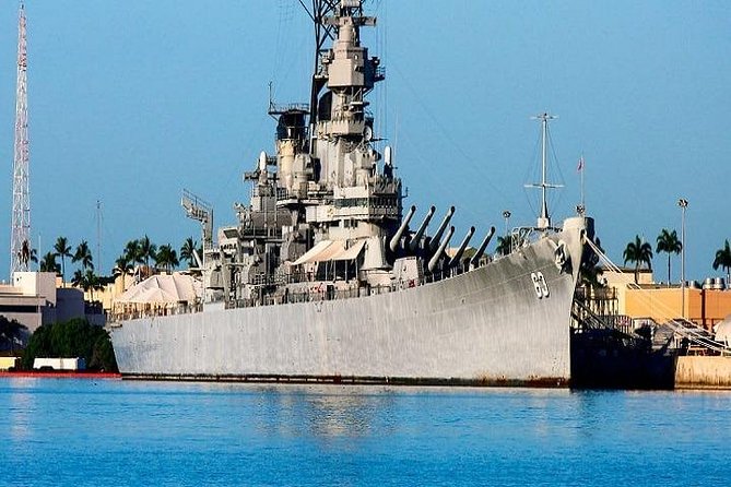 Complete Pearl Harbor Experience Tour from The Big Island - What you’re really paying for: flights + tickets + a guided day