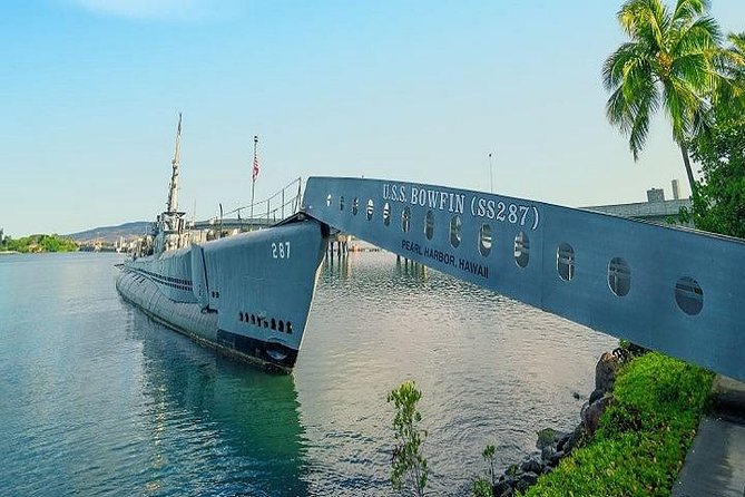 Complete Pearl Harbor Experience Tour from The Big Island - Battleship Missouri and the deck tour on Ford Island