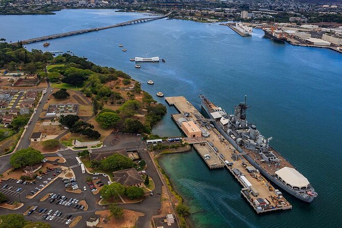 Deluxe Arizona Memorial and USS Missouri Battleship Tour - Timing reality: delays, queues, and a long day in your hands