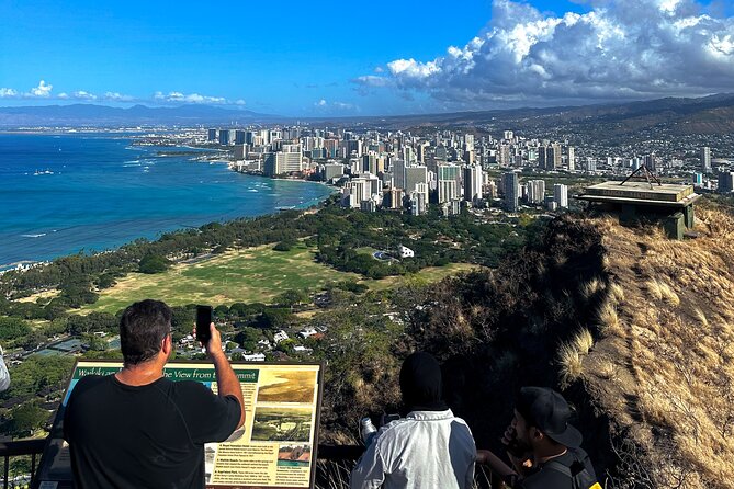 Diamond Head and Manoa Falls Hike and Adventure Tour - The 8:00 a.m. start: why mornings feel easier in Honolulu