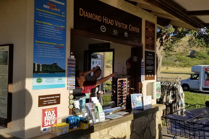 Diamond Head Crater - The self-guided loop: what your morning looks like