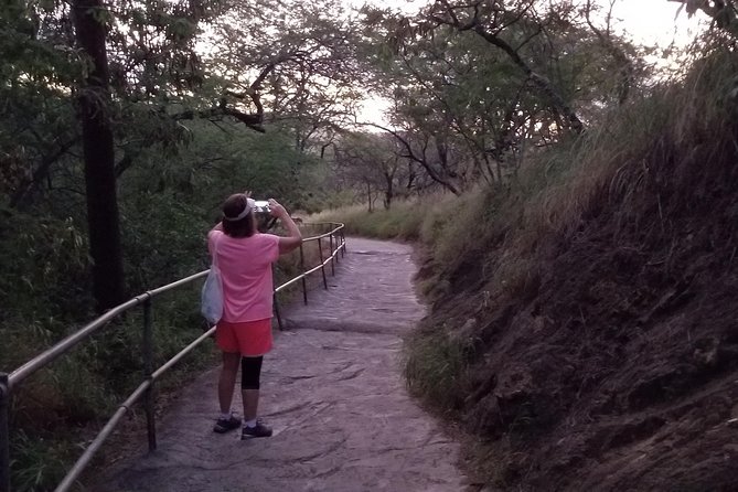 Diamond Head Crater - Timing and crowds: why going early can still feel busy