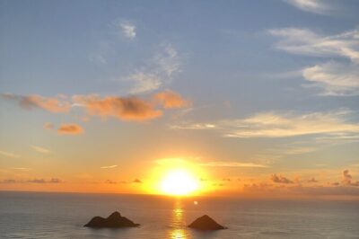 Diamond head crater trail , Sightseeing & South Side beach day - Diamond Head Crater Trail: Moderate Climb, Big View Payoff