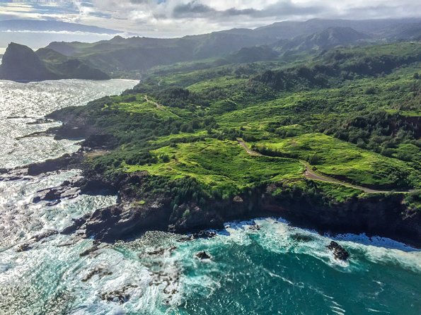 Doors Off West Maui and Molokai 45 minute Helicopter Tour - Stop 2: West Maui mountains and coastline with beaches in view