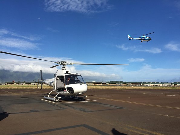 Doors Off West Maui and Molokai 45 minute Helicopter Tour - Where you meet and how the morning flows