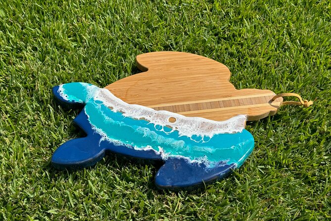 Epoxy Resin Cheese Board Art Class - What you make in the 1 hour 30 minutes