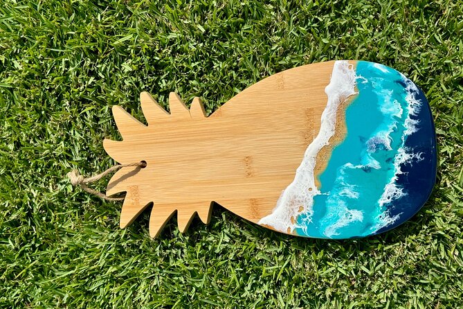 Epoxy Resin Cheese Board Art Class - Paia to Ho‘okipa Beach Park: the outing that matches the ocean theme