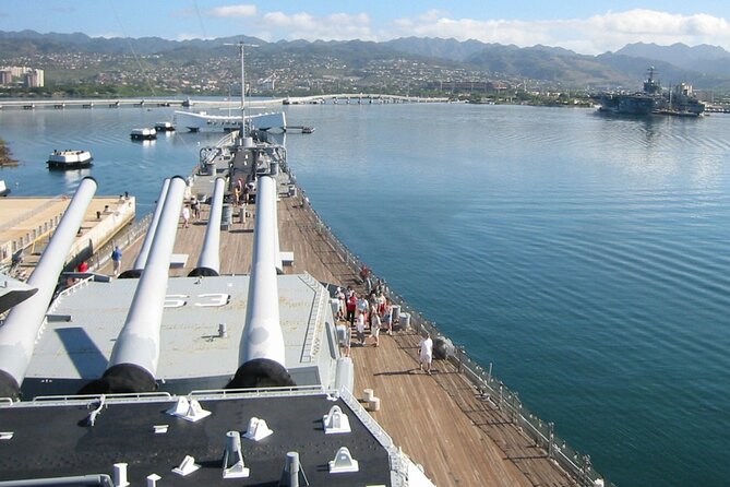 Exclusive Pearl Harbor and USS Arizona All-Access Private Tour - USS Arizona Memorial Access: What You Can and Cannot Control