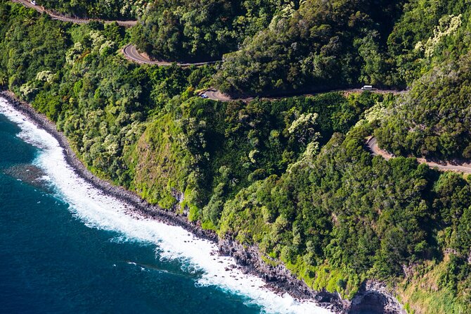 Famous Road to Hana Waterfalls, Black Sand Beach & Lunch - Road to Hana Waterfalls Starts at 5:45 am for a reason