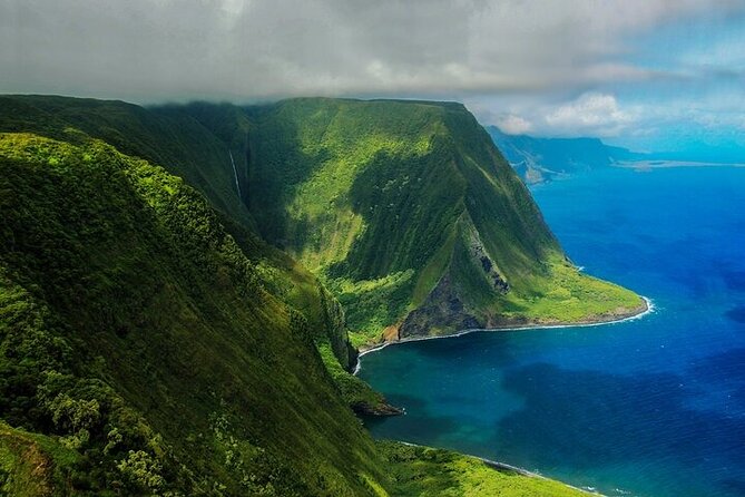 First Class Waterfalls of West Maui and Molokai Helicopter Tour - What the Bose Headsets and 2-Way Pilot Talk Add to Your Experience