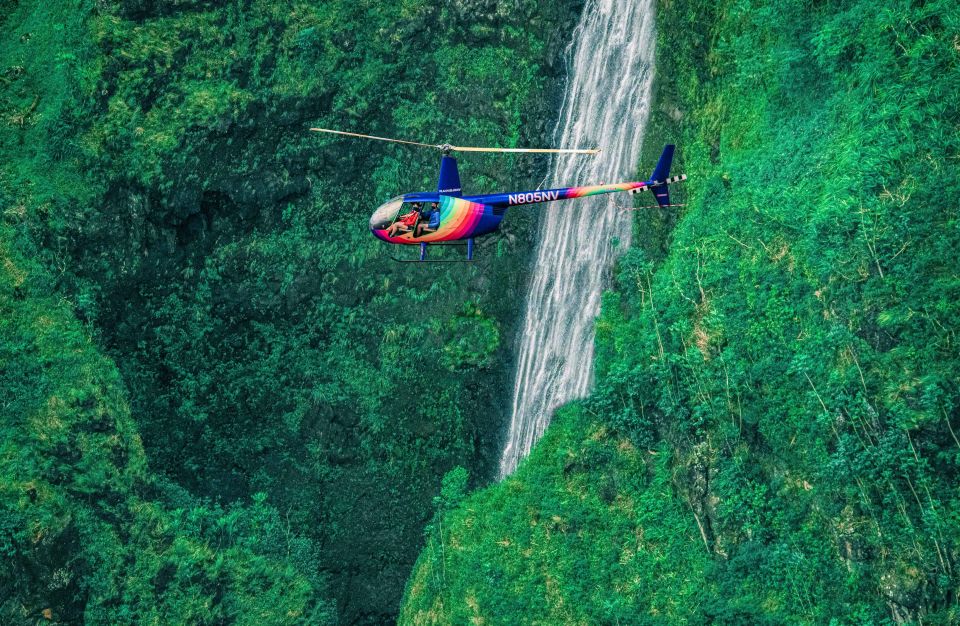 From Honolulu: Oahu 60min Helicopter Tour with Doors Off/On - North Shore from the sky: surf spots like Banzai Pipeline and Waimea Bay