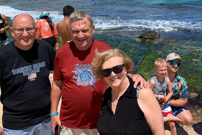 Full Day Private Customized Sightseeing Tour in Oahu Hawaii - Halona Blowhole and Eternity Beach: a natural show for a short stop