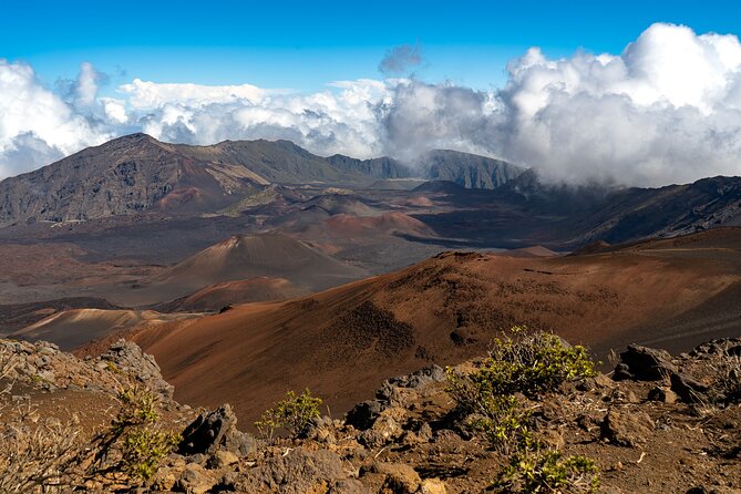 Haleakala Crater Hiking Experience - The hike basics: 7 hours, about 4 miles, and real altitude work
