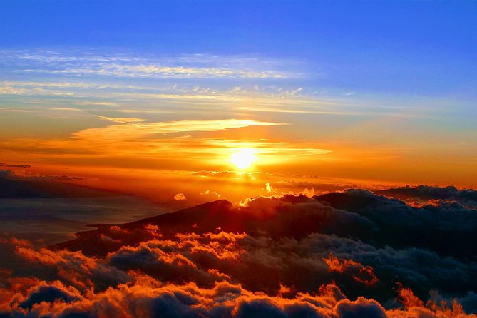 Haleakala Sunrise Tour with Breakfast and West Side Pickup - Maui Tropical Plantation Breakfast: The Part That Feels Like a Reward