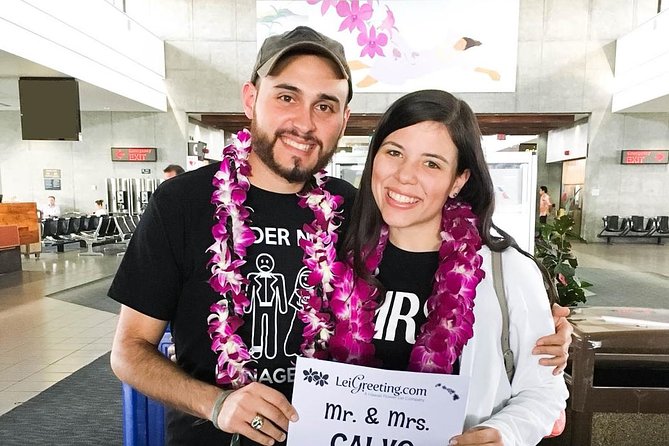 Honeymoon Airport Lei Greeting on Kahului Maui - Why Fresh Leis and Quick Smiles Matter More Than You Think