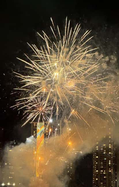 Honolulu: 1-Hour Friday Night Fireworks Cruise with Drinks - Why This Friday Night Cruise Feels Different Than Watching From Shore