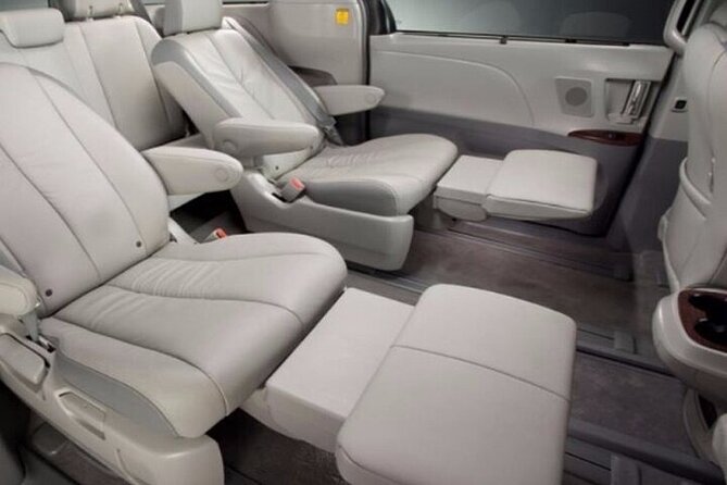 Honolulu Airport & Ko Olina Hotels Private Transfer by Minivan (up to 5 people) - What it’s like in the minivan: comfort for families and real-life needs