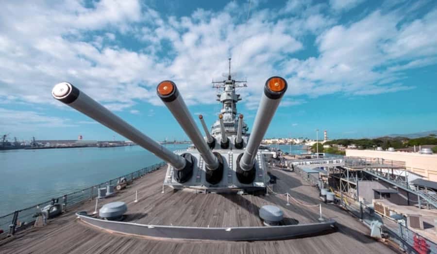 Honolulu: Battleship Missouri Memorial with Guide Option - Getting around onboard: digital tour map and informational signs