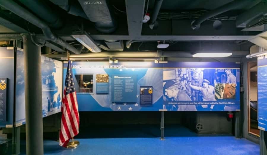 Honolulu: Battleship Missouri Memorial with Guide Option - Below decks exhibits: how sailors lived at sea