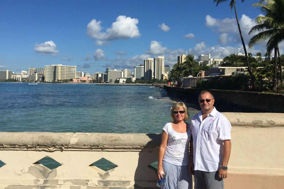 Honolulu: Highlights of Oahu Small Group Tour - Getting your bearings: Waikiki to Diamond Head and Koko Head