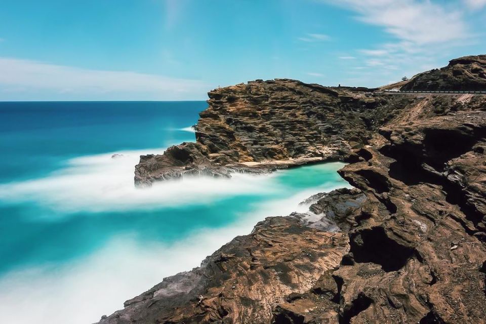 Honolulu: Oahu Island Highlights Tour with Multiple Stops - Chinaman’s Hat: A Quick Photo Stop With a Myth Attached