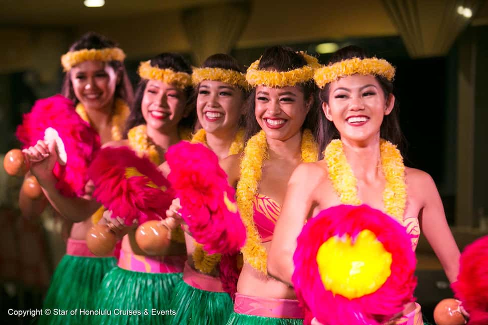 Honolulu: Pacific Star Sunset Buffet and Show - Return to Waikiki: drop-offs that reduce your end-of-night hassle