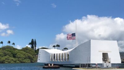 Honolulu: Pearl Harbor, USS Arizona Memorial [Early Access] - Pearl Harbor Visitor Center to USS Arizona Memorial: your 3-hour anchor