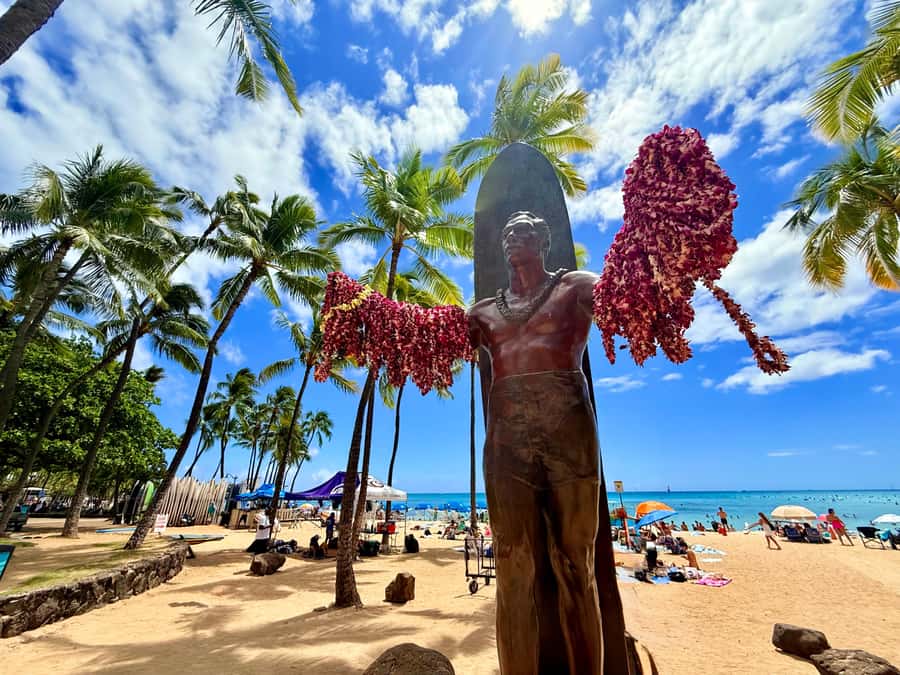 Honolulu: Waikiki Food Tour with Local Guide - Malasada first: Portuguese sweetness with deep local roots
