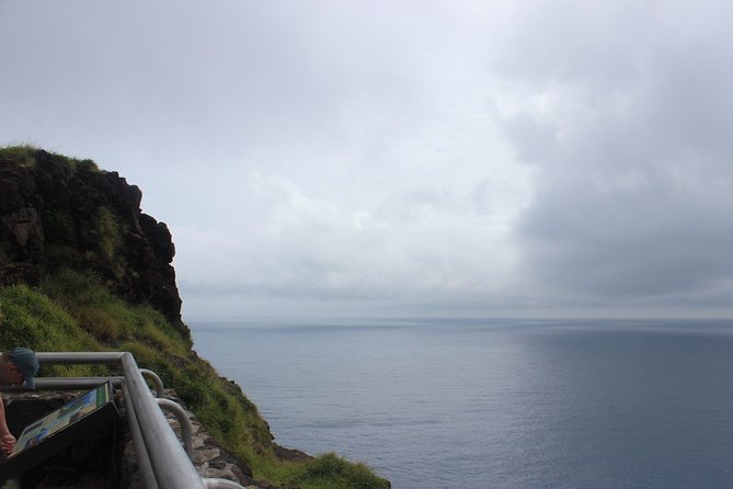 Makapu’u Lighthouse Trail and Shuttle Service - Can you enter the lighthouse? What access really looks like