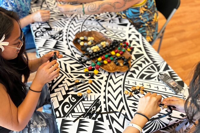 Make a Kukui Nut Bracelet on Maui - Where you go on Maui: Oni Foundation at the Queen Ka‘ahumanu Center