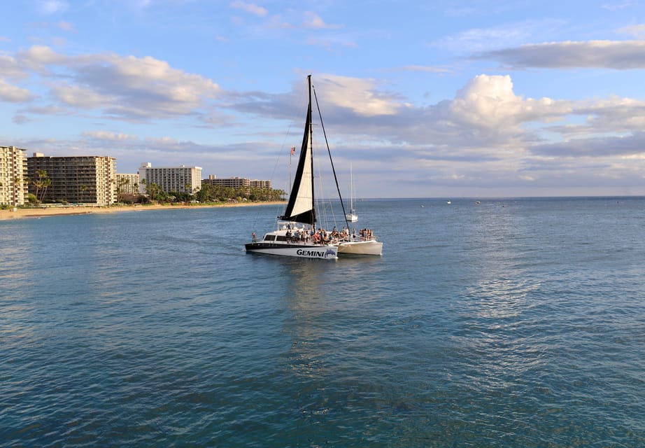 Maui: 2 Hour Sunset Dinner Sail with Open Bar and Appetizers - The Sail Itself: West Maui, Molokai, Lanai, and a Breeze-Forward Sunset