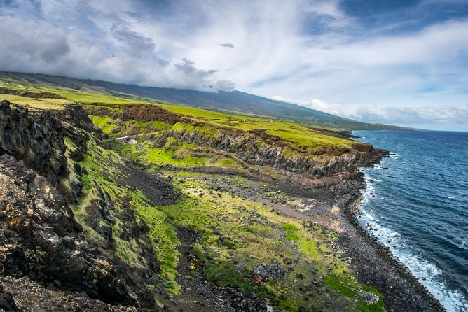 Maui Adventure Bundle: 6 Epic Audio Driving Tours, Including Road to Hana - Day 6: West Maui beaches, blowholes, and Iao Valley