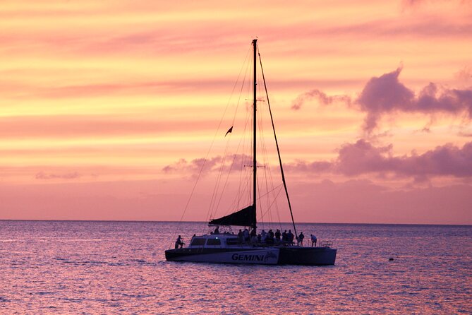 Maui: Coast of Ka'anapali Beach Sunset Dinner Sail - Key things I’d circle before you book