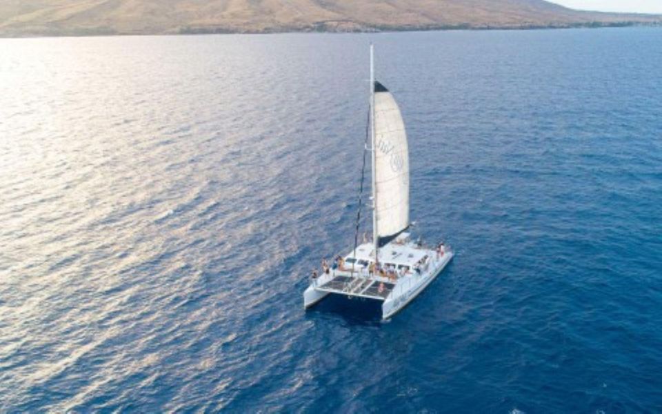 Maui: Deluxe Molokini Snorkel with Breakfast & Lunch - Spritz Bar After Your Swim: Snacks, Drinks, and a Real Reset